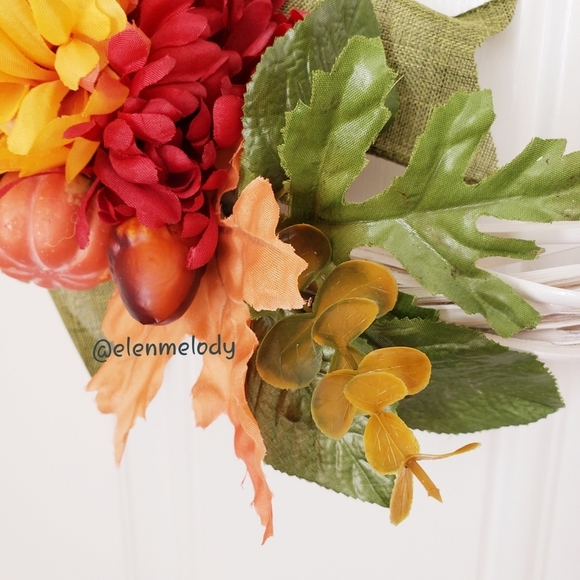 NEW Fall Handmade Wreath - Picture 5 of 7